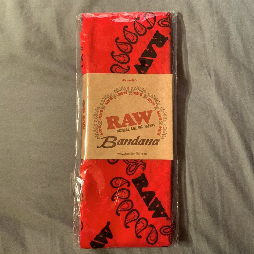 Raw Bandana in red. Authentic RAW Natural Rolling Papers Bandana. Rawthentic.com